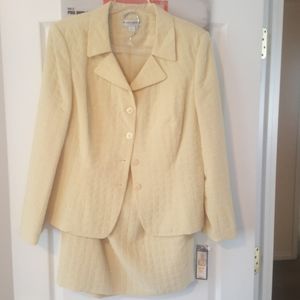 Two Piece Suit/Suit Jacket &Skirt